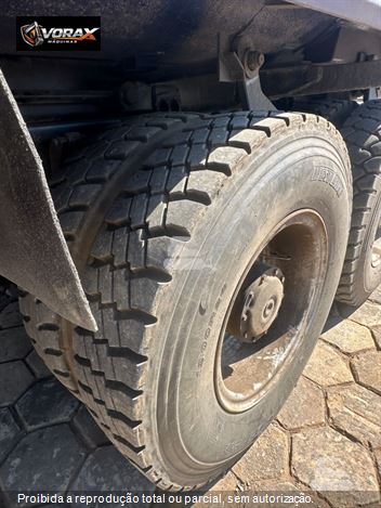 Caminhão Mercedes-Benz Axor 4144 K 6x4 2p (diesel)