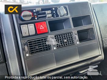 Caminhão Iveco TECTOR 260E30 6x4 2p (Diesel)(E5)