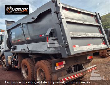 Caminhão Mercedes-Benz Axor 3131 6x4 2p (diesel)(E5)
