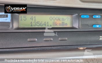 Caminhão Mercedes-Benz Axor 3131 6x4 2p (diesel)(E5)