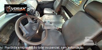 Caminhão Mercedes-Benz Axor 3131 6x4 2p (diesel)(E5)