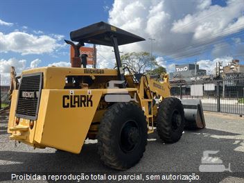 Pá Carregadeira Michigan 75III