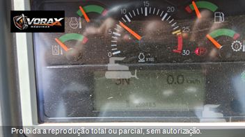 Pá Carregadeira Caterpillar 966L