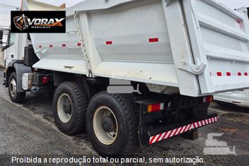 Caminhão Mercedes-Benz Axor 3131 6x4 2p (diesel)(E5)