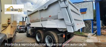 Caminhão Mercedes-Benz Axor 4144 K 6x4 2p (Diesel) (E5)