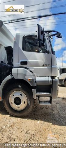 Caminhão Mercedes-Benz Axor 4144 K 6x4 2p (Diesel) (E5)