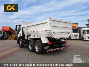 Caminhão Iveco TECTOR 260E30 6x4 2p (Diesel)(E5)