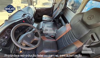 Caminhão Mercedes-Benz Axor 3131 6x4 2p (diesel)(E5)