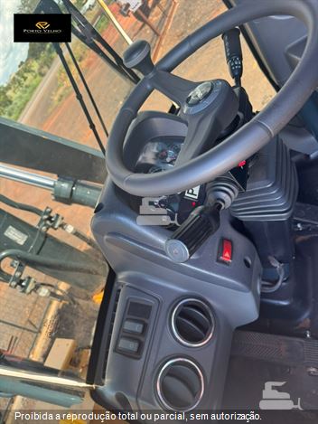 Pá Carregadeira Hyundai HL745-9
