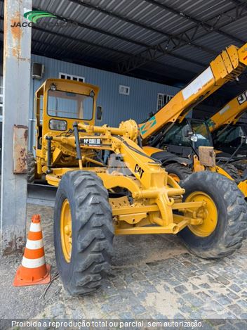 Motoniveladora Caterpillar 120B