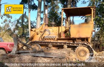 Trator de Esteira Massey Ferguson 3366