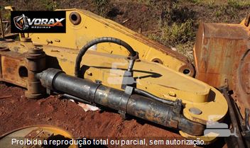 Escavadeira Caterpillar 374FL