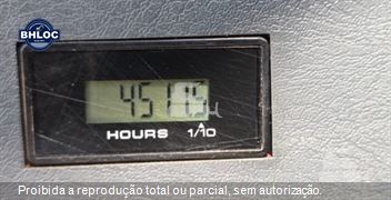 Escavadeira Hyundai R220LC-9