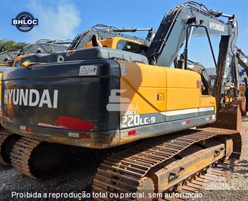 Escavadeira Hyundai R220LC-9