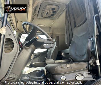 Caminhão Mercedes-Benz Axor 2041 S 2p (Diesel) (E5)