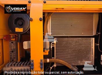 Escavadeira Hyundai R220LC-9