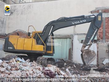 Escavadeira Volvo EC140BLC