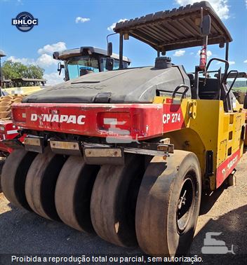 Rolo Compactador Dynapac CP274