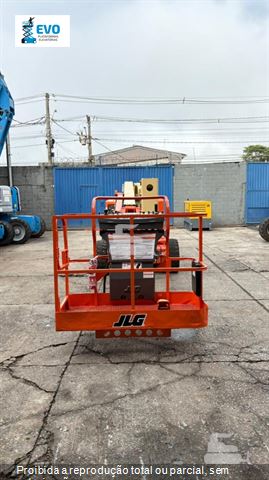 Plataforma Aérea (Elevatória) JLG E450 AJ