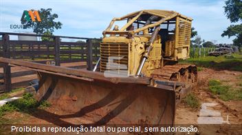 Trator de Esteira Caterpillar D6D