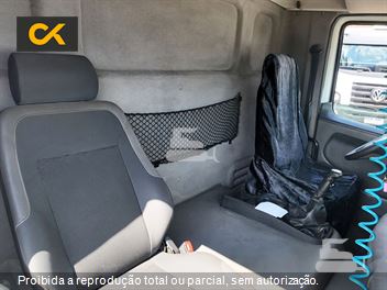 Caminhão Volkswagen 24-280 E Constellation 6x2 2p (Diesel)(E5)