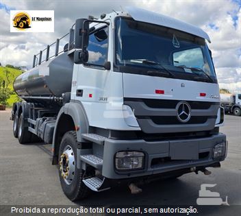 Caminhão Mercedes-Benz Axor 3131 6x4 2p (diesel)(E5)