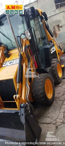 Mini-Retroescavadeira JCB 1CX
