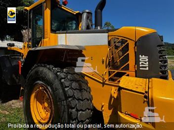 Pá Carregadeira Volvo L120 F
