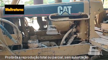 Trator de Esteira Caterpillar D6E