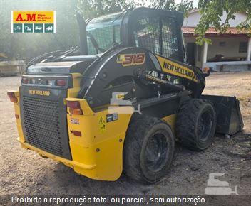 Mini-Carregadeira New Holland L318