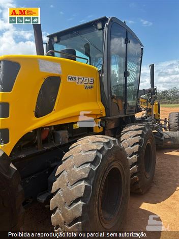 Motoniveladora New Holland RG170B