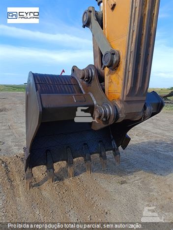 Escavadeira Case CX220C