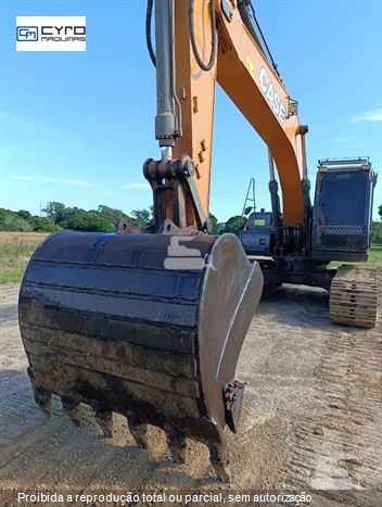 Escavadeira Case CX220C