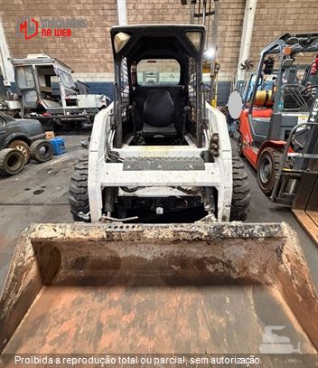 Mini-Carregadeira Bobcat S150