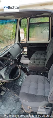 Caminhão Ford CARGO 2626 6x4 T 3-Eixos 2p (diesel)