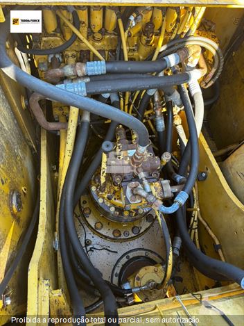 Escavadeira Caterpillar 320C
