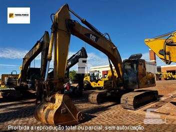 Escavadeira Caterpillar 320C