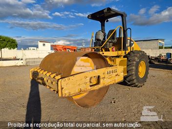 Rolo Compactador Caterpillar CS-533E