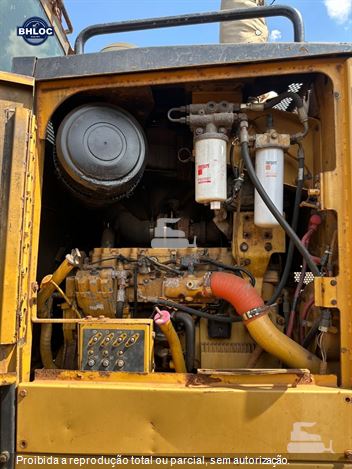 Motoniveladora Caterpillar 140M