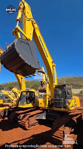 Escavadeira Komatsu PC500