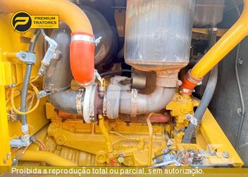 Motoniveladora Caterpillar 140K