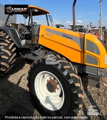 Trator Agrícola Valtra BM125