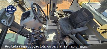 Motoniveladora New Holland RG170B