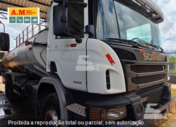 Caminhão Scania P-310 B 6x4 2p (diesel)