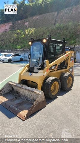 Mini-Carregadeira Caterpillar 226B 3