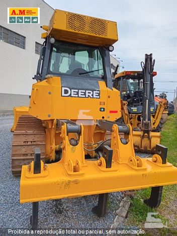Trator de Esteira John Deere 700J-II