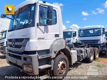 Caminhão Mercedes-Benz Axor 3344 S 6x4 2p (diesel)