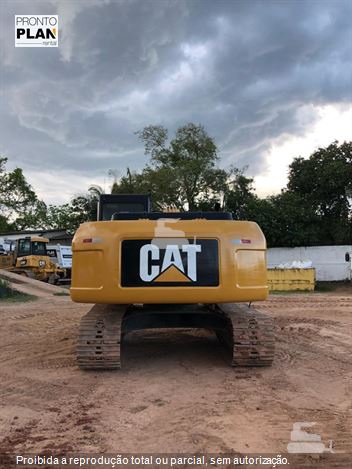 Escavadeira Caterpillar 320D