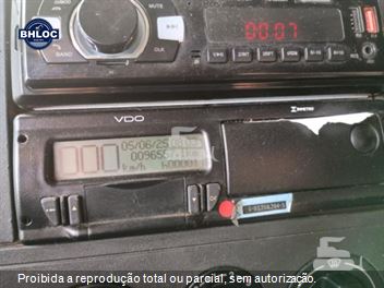 Caminhão Volkswagen 31-320 E Constellation 6x4 3-Eixos 2p (Diesel)