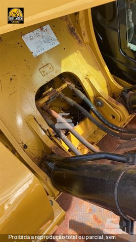 Escavadeira Caterpillar 320GC